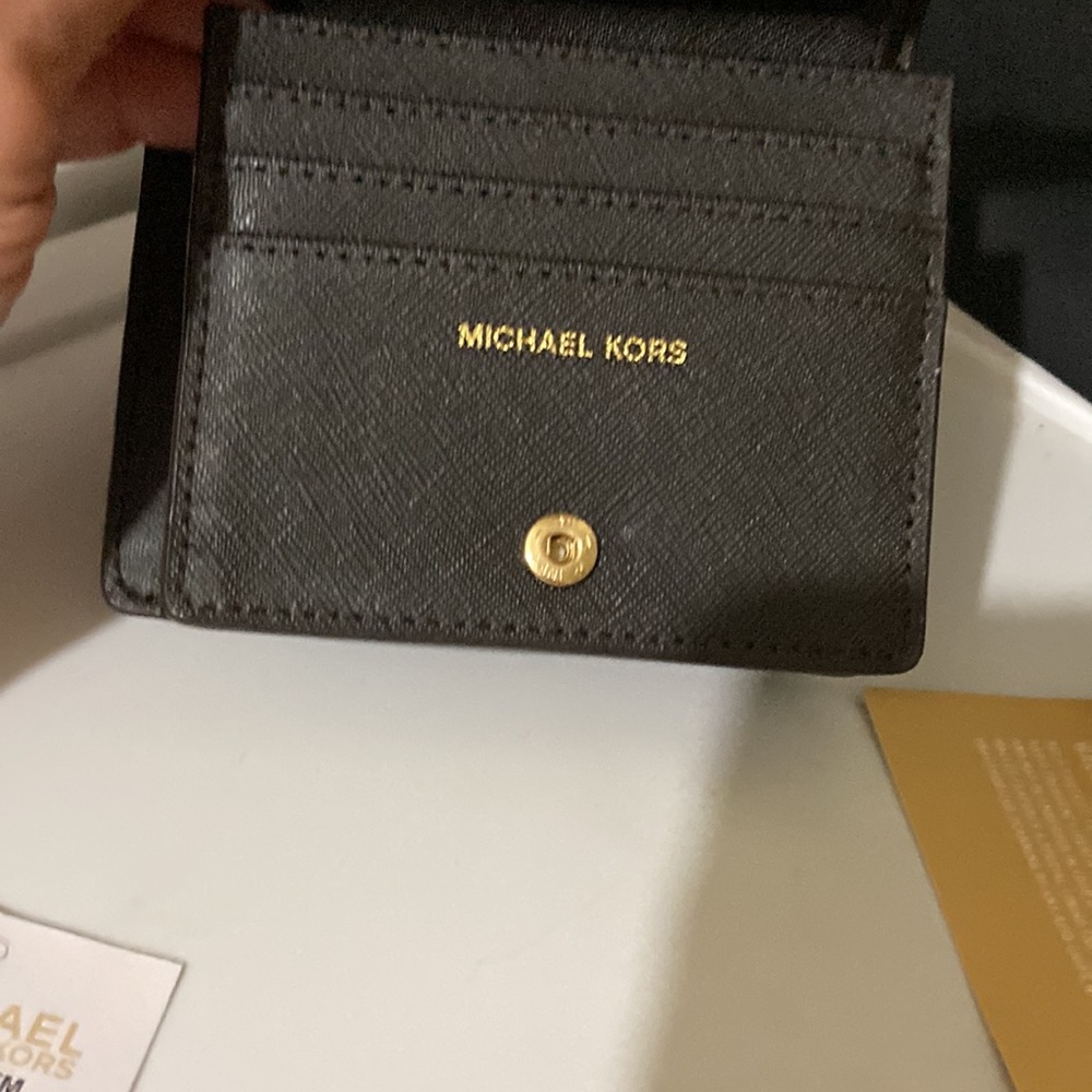 Michael Kors Jet Set Flap card Holder - Picture 6 of 11